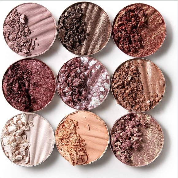 Dito Cosmetics Saturn Shade Palette - Picture 3 of 11